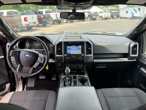 Used 2016 Ford F150 XLT w/ Equipment Group 302A Luxury AWD/4WD image 19