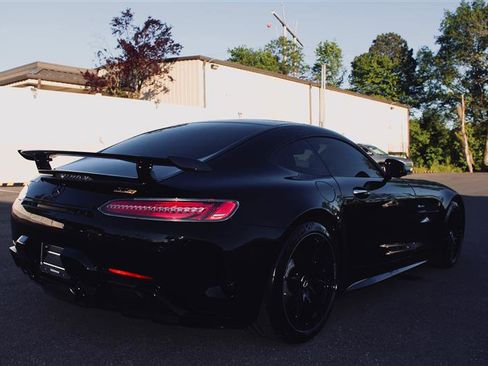 Used 2018 Mercedes-Benz AMG GT R image 7