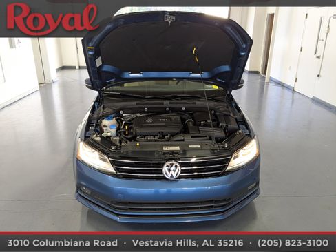 Used 2017 Volkswagen Jetta SEL image 23