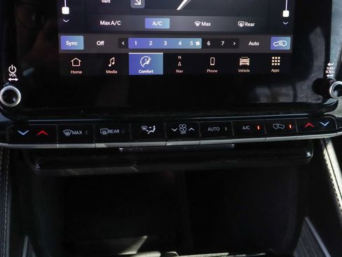 Used 2024 Jeep Wagoneer Series II w/ Flexible Seating Group RWD image 35