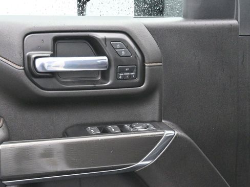 Used 2022 GMC Sierra 2500 AT4 w/ AT4 Preferred Package AWD/4WD image 11