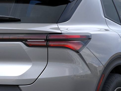 New 2026 Chevrolet Equinox EV LT FWD image 11