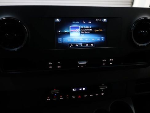 Used 2022 Mercedes-Benz Sprinter 2500 image 70