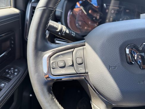 Used 2025 RAM 3500 Limited AWD/4WD image 18
