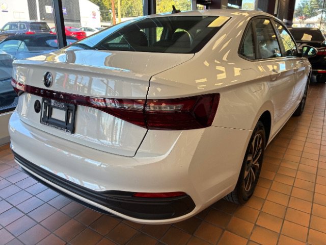 Used 2025 Volkswagen Jetta S FWD image 9