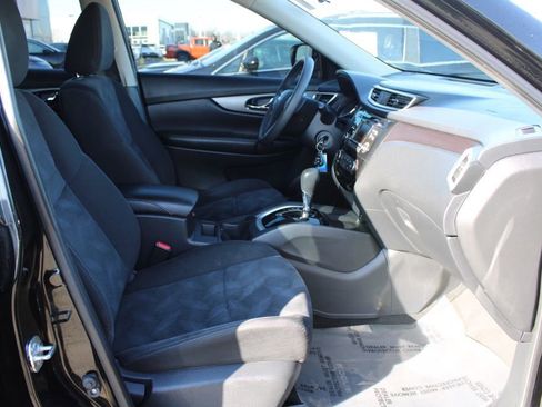 Used 2015 Nissan Rogue S image 18