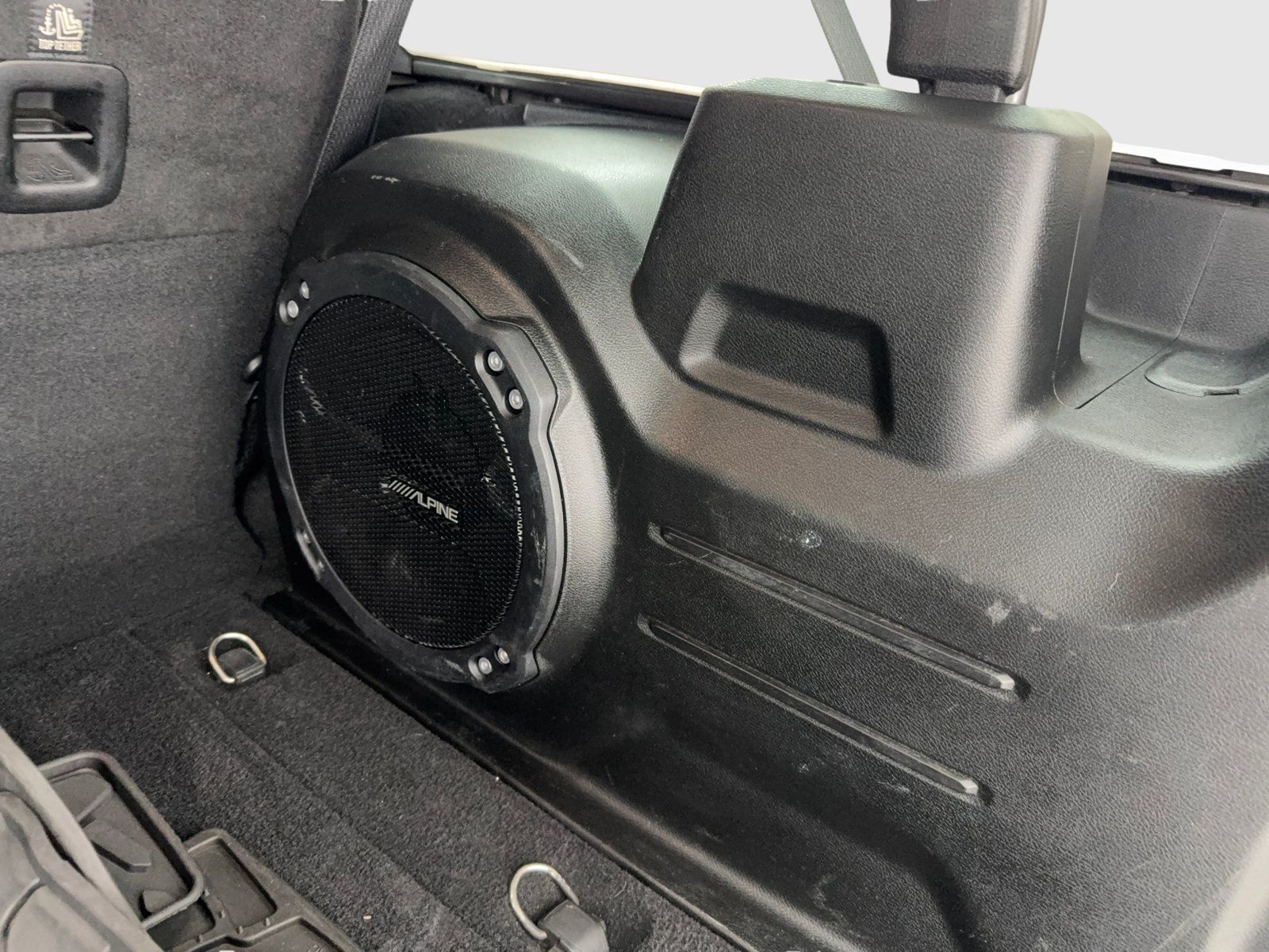 Used 2018 Jeep Wrangler Unlimited Sahara AWD/4WD image 45
