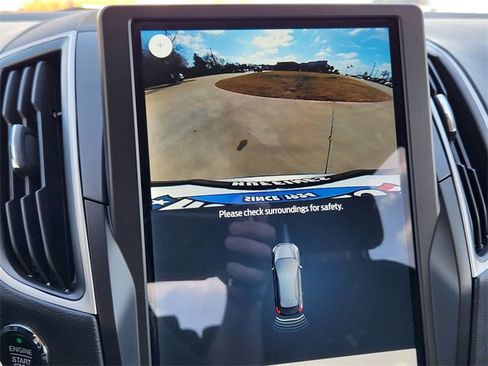 Used 2024 Ford Edge SE w/ Black Appearance Package image 18