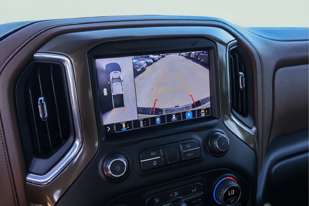 Used 2021 Chevrolet Silverado 2500 High Country w/ Z71 Off-Road Package AWD/4WD image 19