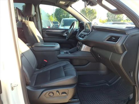 Used 2023 Chevrolet Tahoe RST w/ Luxury Package RWD image 17