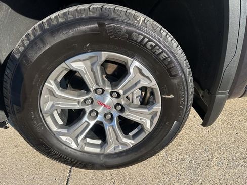 Used 2025 GMC Sierra 1500 SLT AWD/4WD image 31