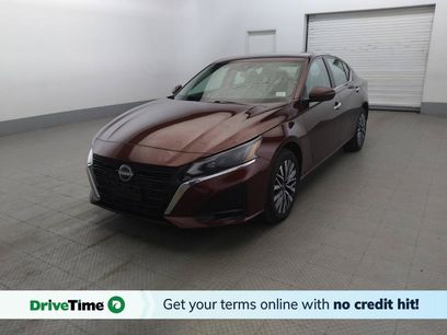 Used 2023 Nissan Altima 2.5 SV w/ SV Premium Package