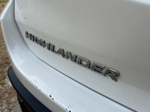 Used 2018 Toyota Highlander SE image 10