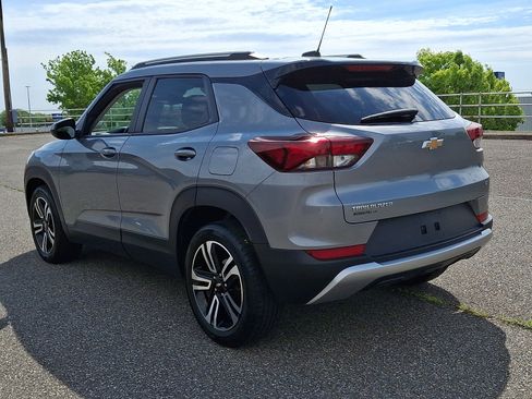 Certified 2023 Chevrolet TrailBlazer LT FWD image 4