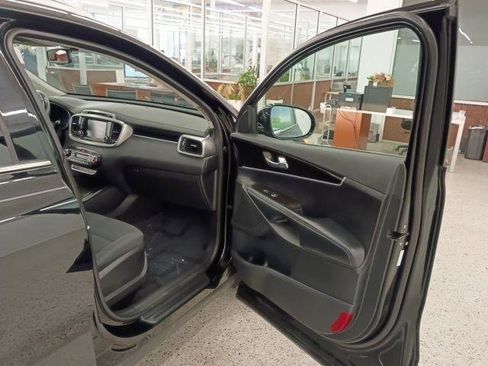 Used 2019 Kia Sorento FWD V6 w/ LX V6 Convenience Package image 34