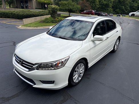 Used 2013 Honda Accord Touring image 29