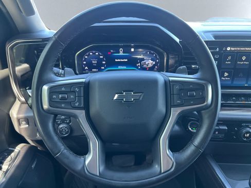 Used 2025 Chevrolet Silverado 1500 LT Trail Boss w/ Convenience Package II AWD/4WD image 17