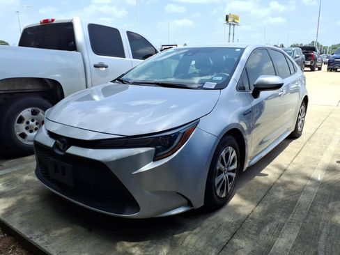Used 2021 Toyota Corolla LE FWD image 4