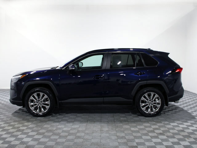 Certified 2022 Toyota RAV4 XLE Premium AWD/4WD image 3