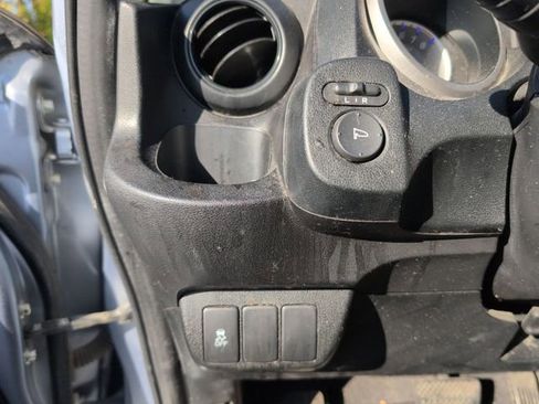 Used 2011 Honda Fit Sport image 11