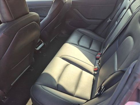 Used 2019 Tesla Model 3 Standard Range RWD image 18