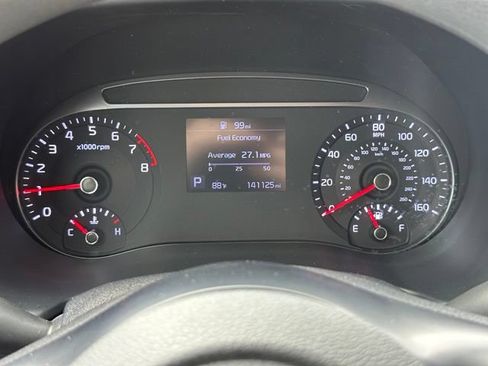 Used 2020 Kia Soul LX FWD image 14