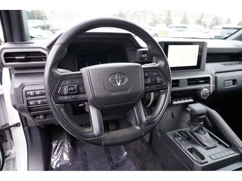Used 2024 Toyota Tacoma SR image 19