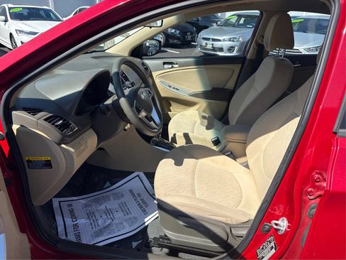Used 2013 Hyundai Accent GLS w/ Premium Pkg FWD image 9