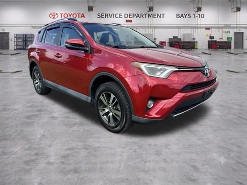 Used 2016 Toyota RAV4 XLE AWD/4WD image 7