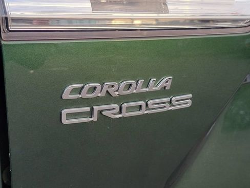 Used 2022 Toyota Corolla Cross LE FWD image 22