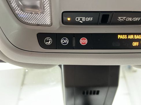 Used 2020 GMC Terrain SLE w/ Driver Convenience Package AWD/4WD image 25