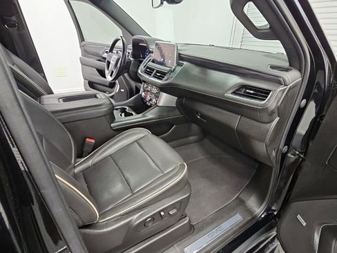 Used 2022 GMC Yukon SLT w/ SLT Premium Package AWD/4WD image 42