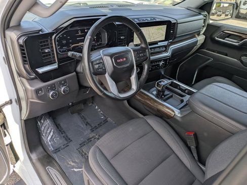 Used 2023 GMC Sierra 1500 Elevation AWD/4WD image 9