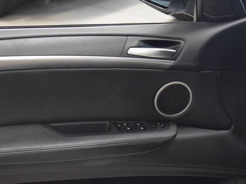 Used 2014 BMW X6 M image 37