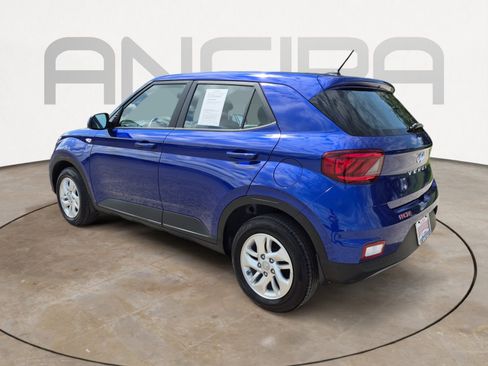 Used 2025 Hyundai Venue SE FWD image 8