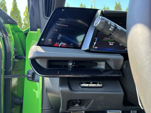 Used 2026 Chevrolet Corvette Stingray Premium Cpe w/ Z51 Performance Package image 22