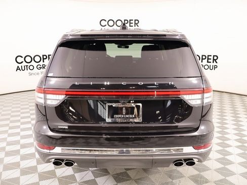 New 2026 Lincoln Aviator AWD image 22