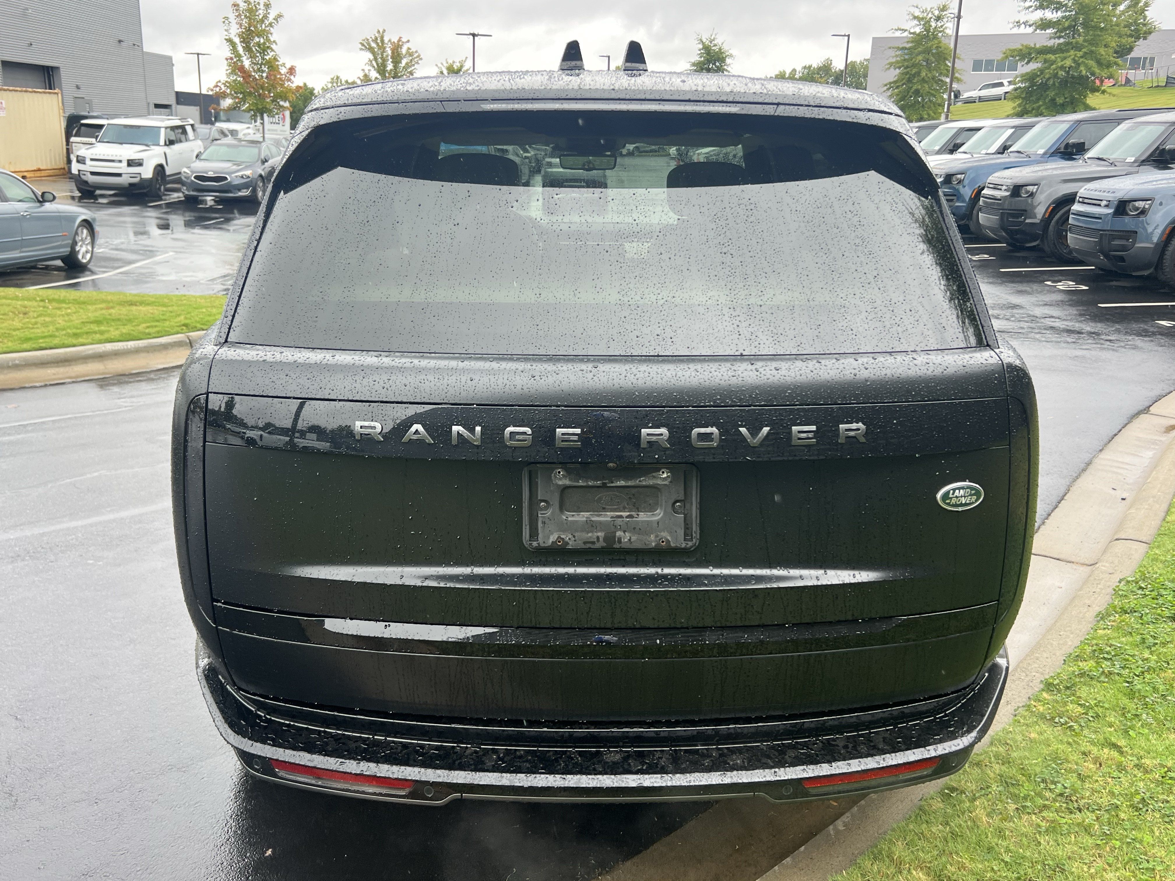 Certified 2023 Land Rover Range Rover First Edition AWD/4WD image 6