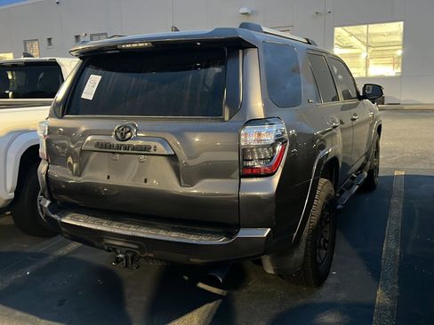 Used 2022 Toyota 4Runner SR5 Premium w/ Moonroof Package image 8
