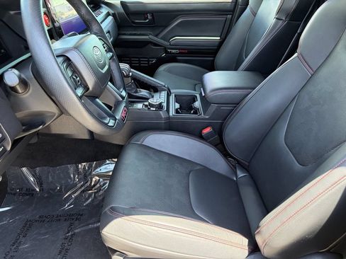 Certified 2025 Toyota Tacoma TRD Pro AWD/4WD image 24