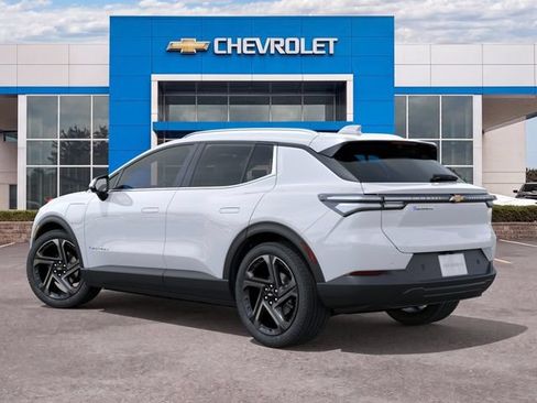New 2026 Chevrolet Equinox EV LT w/ Convenience Package II FWD image 3