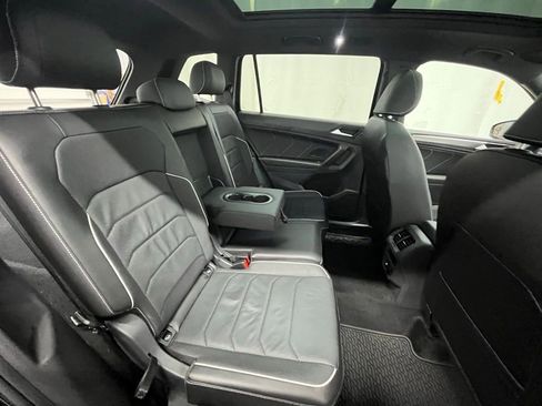 Used 2024 Volkswagen Tiguan SEL R-Line image 28
