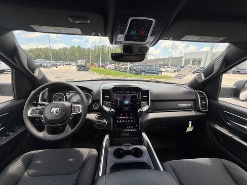 New 2026 RAM 1500 Big Horn AWD/4WD image 12