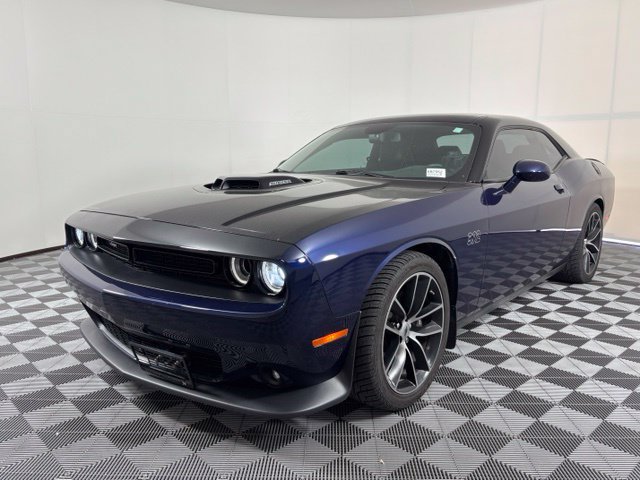 Used 2017 Dodge Challenger R/T Scat Pack RWD image 8
