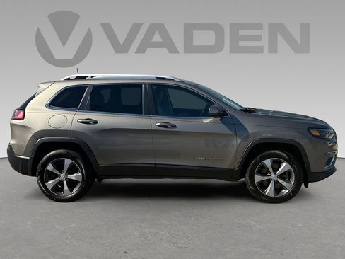 Used 2019 Jeep Cherokee Limited w/ Technology Group image 5