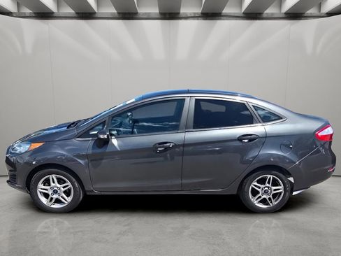 Used 2019 Ford Fiesta SE w/ Cold Weather Package FWD image 4