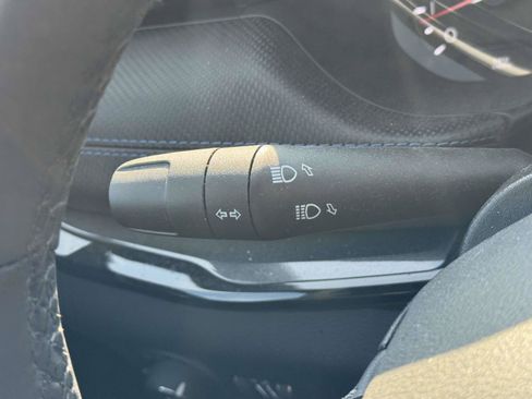 Used 2025 Jeep Compass Limited w/ Sun & Sound Group AWD/4WD image 22