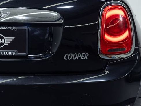 Used 2014 MINI Cooper 2-Door Hardtop FWD image 8
