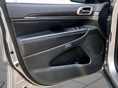 Used 2014 Jeep Grand Cherokee Limited RWD image 18