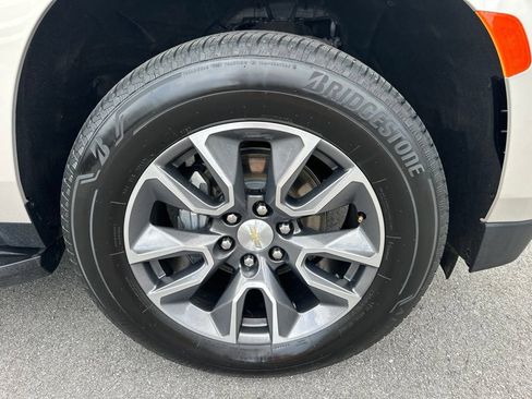 Used 2021 Chevrolet Tahoe LT w/ LT Signature Package RWD image 14